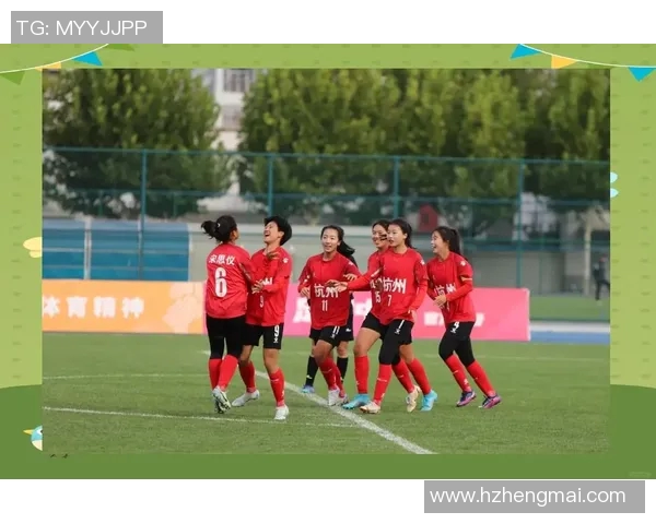 女子足球明星风采尽显她们在绿茵场上的魅力与坚持