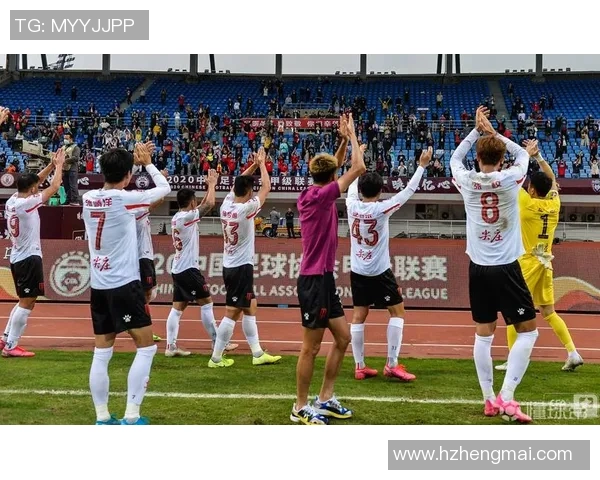 成都羽毛球队在城市联赛中的速度表现分析与点评 成都羽毛球队在城市联赛中的速度表现分析与点评