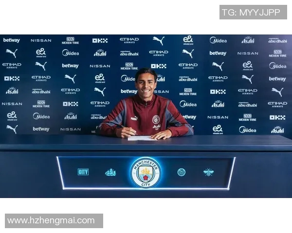 拜仁慕尼黑成功签约曼城足球明星引发转会市场热潮 拜仁慕尼黑成功签约曼城足球明星引发转会市场热潮